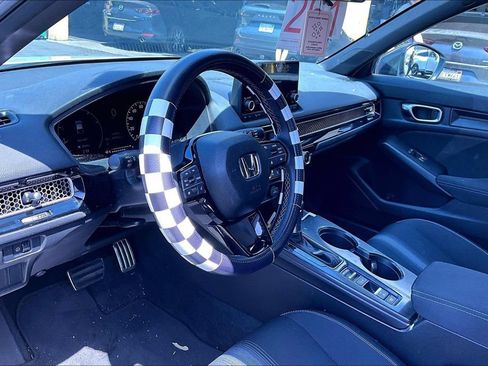Used 2025 Honda Civic Sport image 9