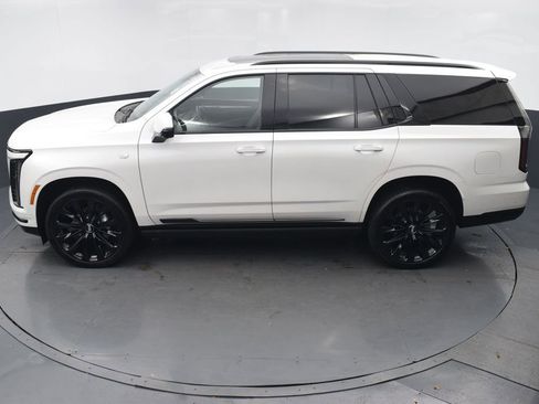 Certified 2025 Cadillac Escalade Sport Platinum image 47