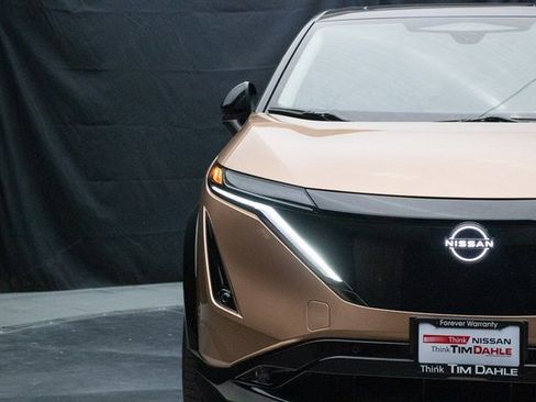 Used 2023 Nissan Ariya FWD image 5