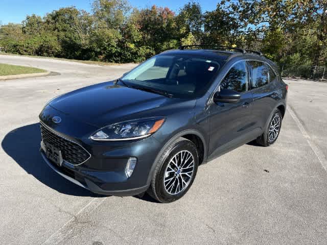 Used 2022 Ford Escape SEL w/ Technology Package FWD image 4