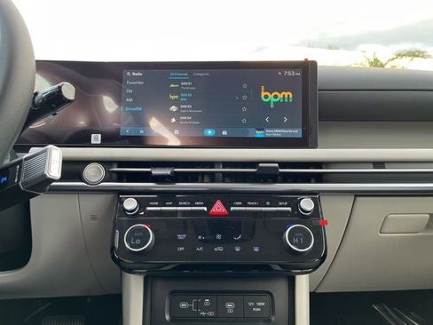 New 2026 Hyundai Tucson Blue SE image 13