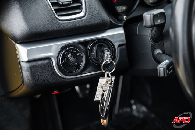 Used 2013 Porsche Boxster RWD image 46