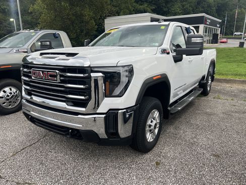 New 2026 GMC Sierra 2500 SLE w/ LPO, GMC Protection Package AWD/4WD image 6