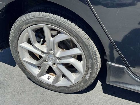 Used 2013 Nissan Sentra SR w/ Driver Pkg FWD image 21