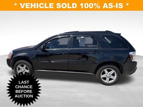 Used 2005 Chevrolet Equinox LT w/ Preferred Equipment Group AWD/4WD image 2