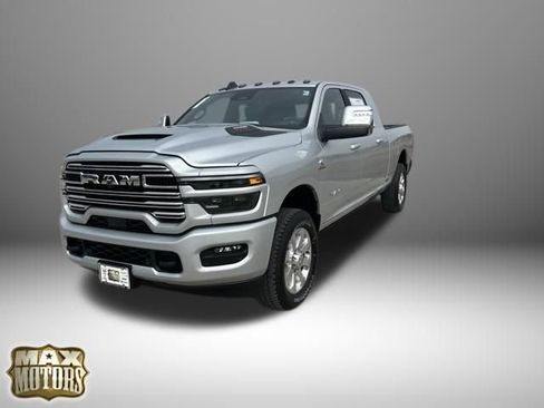 New 2026 RAM 2500 Laramie AWD/4WD image 4