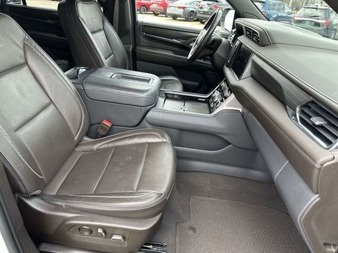 Certified 2022 GMC Yukon XL Denali image 28