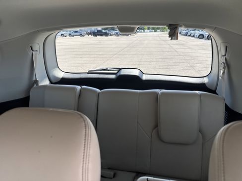 Used 2022 Nissan Armada Platinum AWD/4WD image 13