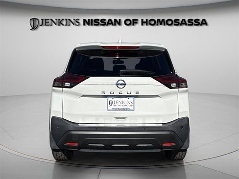 Certified 2021 Nissan Rogue S image 10