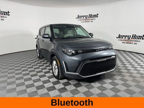 Used 2025 Kia Soul LX image 6