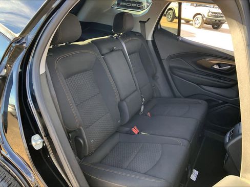 Used 2021 GMC Terrain SLE w/ Driver Convenience Package image 19