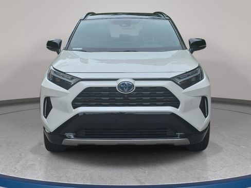 Used 2022 Toyota RAV4 XSE AWD/4WD image 2