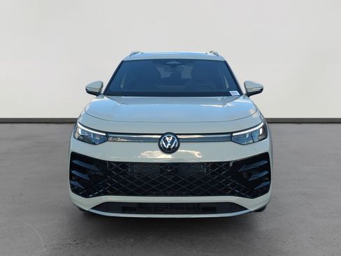 New 2026 Volkswagen Tiguan SEL R-Line image 8