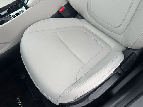 Used 2025 Hyundai Tucson SE image 22