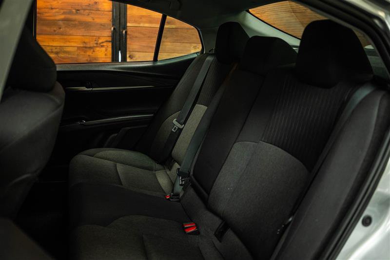 Used 2025 Toyota Camry LE FWD image 10