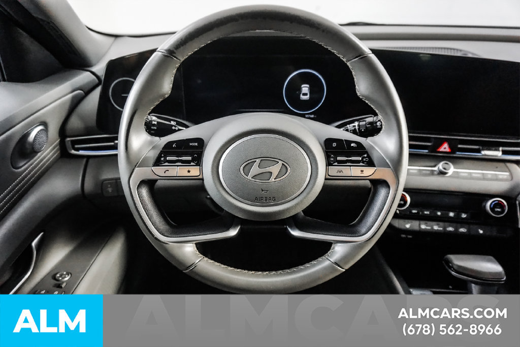 Used 2025 Hyundai Elantra SEL FWD image 25