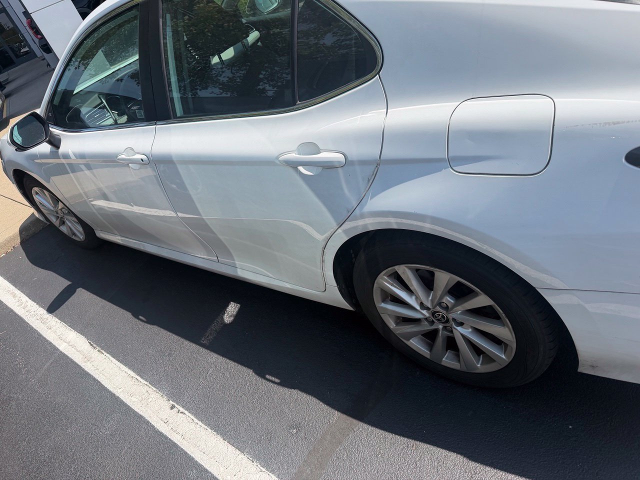 Used 2021 Toyota Camry LE FWD image 4