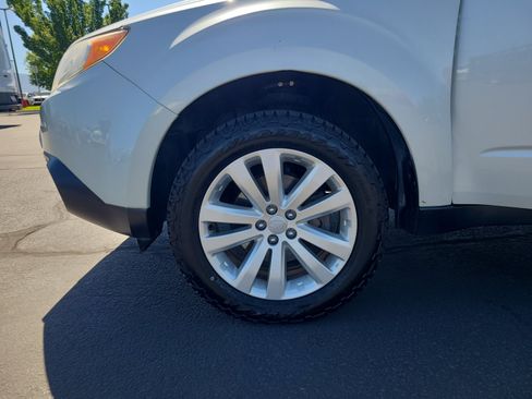 Used 2012 Subaru Forester 2.5X Premium w/ All-Weather Pkg AWD/4WD image 26