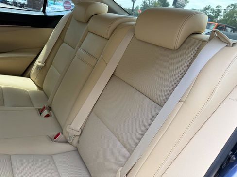 Used 2014 Lexus ES 350 w/ Premium Package FWD image 43