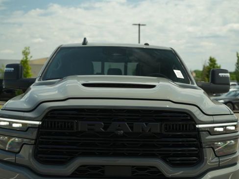 New 2026 RAM 2500 Laramie AWD/4WD image 45