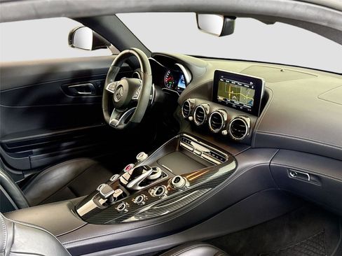 Used 2017 Mercedes-Benz AMG GT Coupe image 28