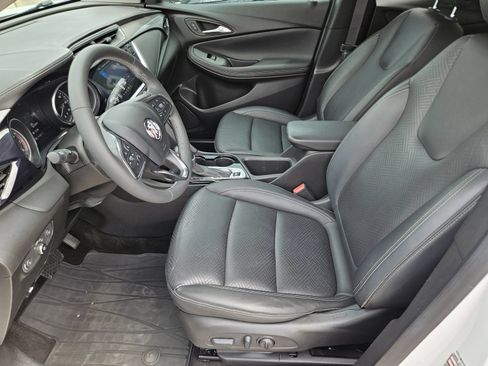 Used 2023 Buick Encore GX Essence w/ Experience Buick Package FWD image 12
