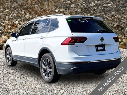 Used 2024 Volkswagen Tiguan SE FWD image 11