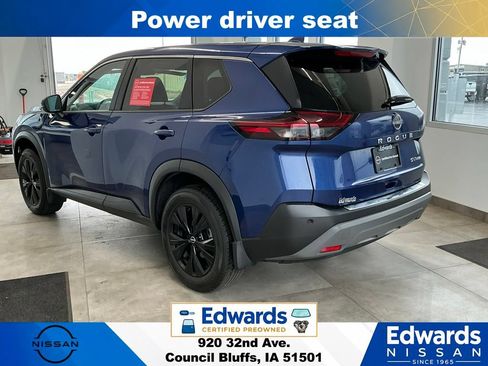 Used 2022 Nissan Rogue SV AWD/4WD image 6