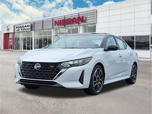 New 2025 Nissan Sentra SR w/ SR Premium Package image 3