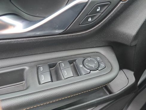 Used 2019 GMC Terrain SLE FWD image 29