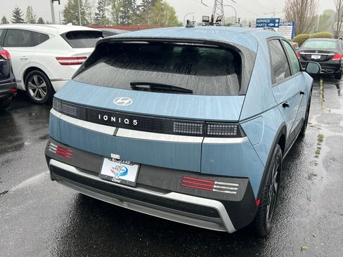Certified 2025 Hyundai Ioniq 5 SE RWD image 7