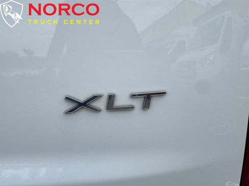 Used 2018 Ford Transit Connect XLT image 16