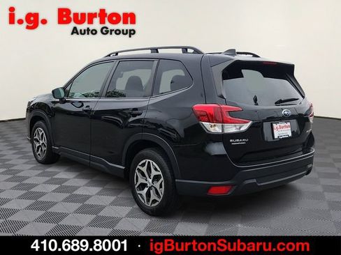 Used 2022 Subaru Forester Premium AWD/4WD image 4