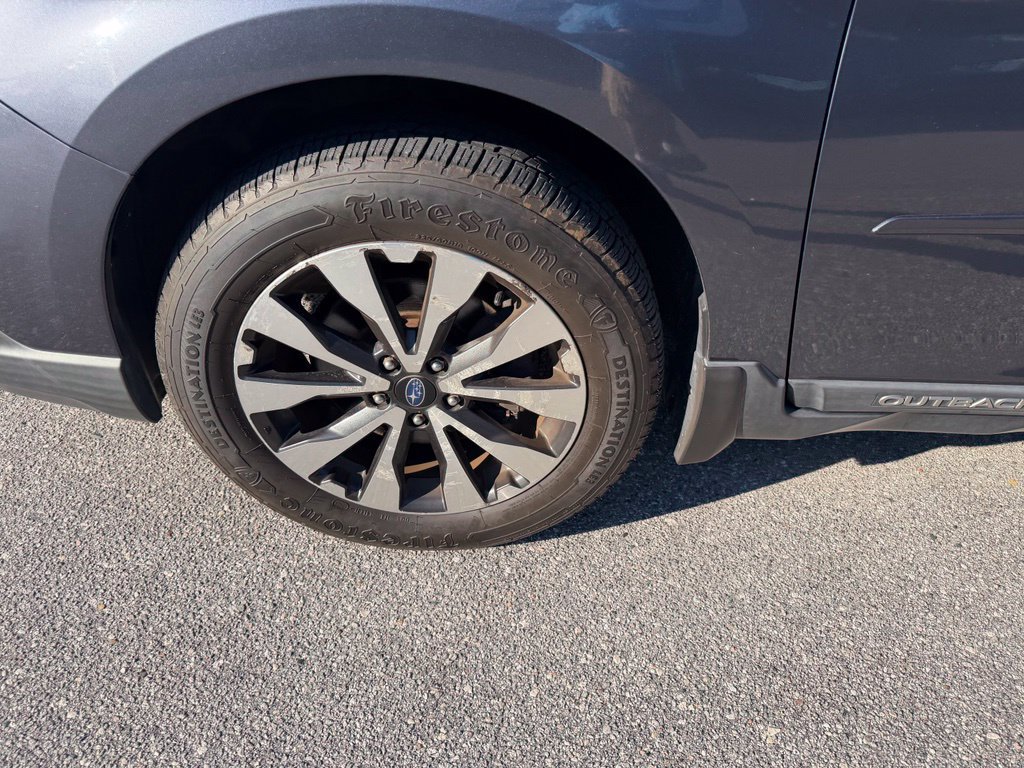 Used 2017 Subaru Outback 3.6R Limited AWD/4WD image 9