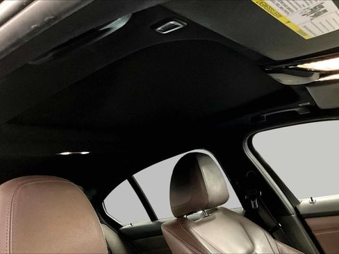 Used 2019 BMW 330i Sedan w/ Convenience Package RWD image 13
