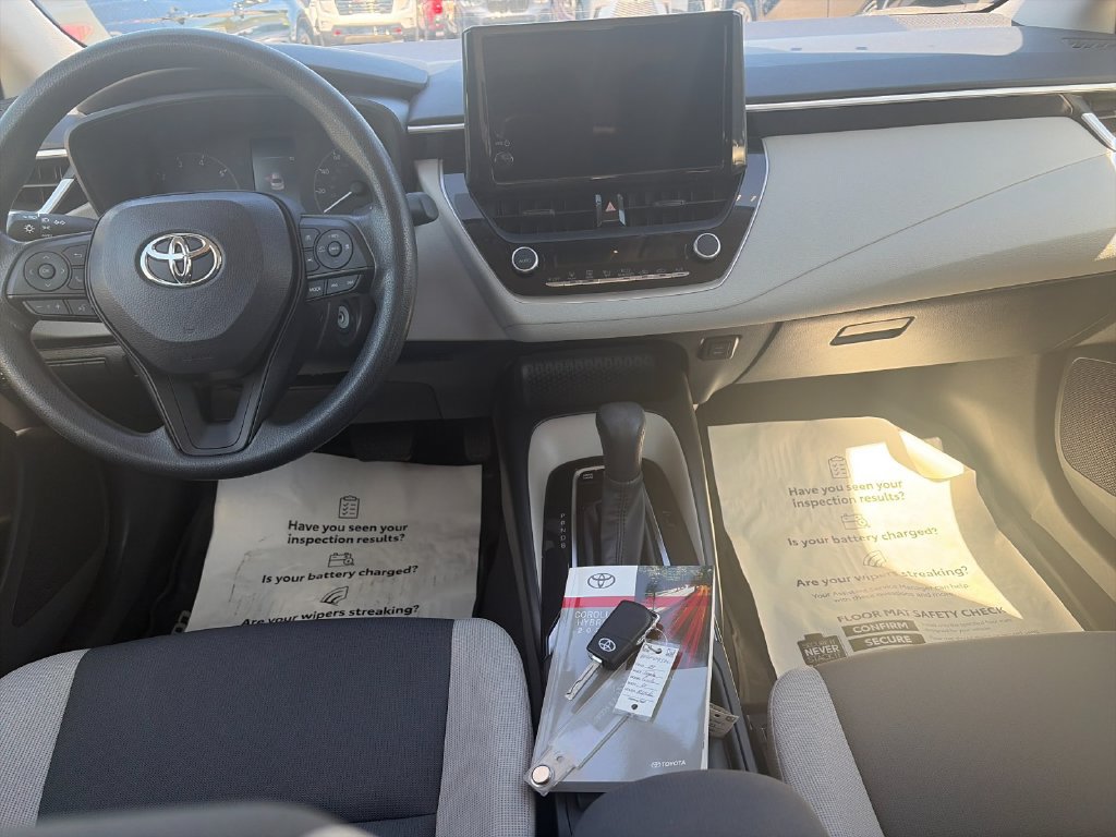 Used 2024 Toyota Corolla LE FWD image 16