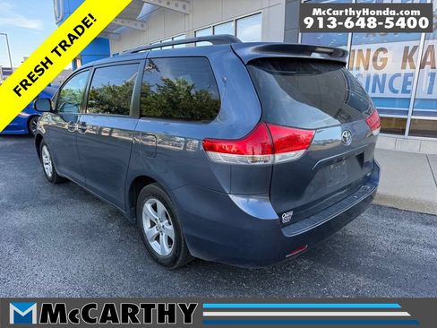 Used 2013 Toyota Sienna LE FWD image 8