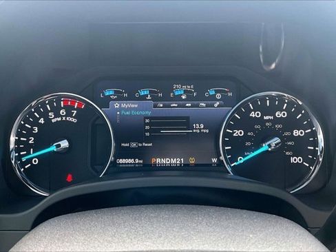 Used 2018 Ford F250 Platinum w/ Platinum Ultimate Package AWD/4WD image 13