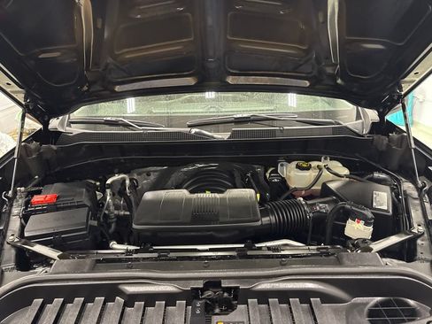 Used 2020 Chevrolet Silverado 1500 Custom w/ Custom Value Package AWD/4WD image 11
