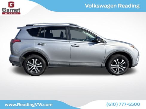 Used 2016 Toyota RAV4 LE image 6