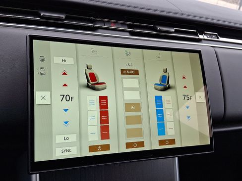 New 2025 Land Rover Range Rover SE image 14