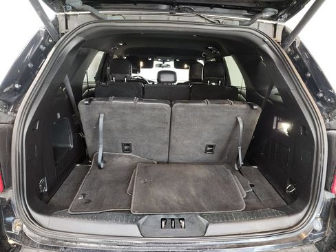Used 2020 Ford Explorer XLT w/ Equipment Group 202A AWD/4WD image 28