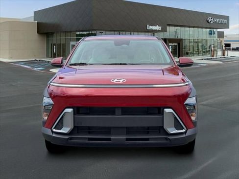 New 2026 Hyundai Kona SE image 12
