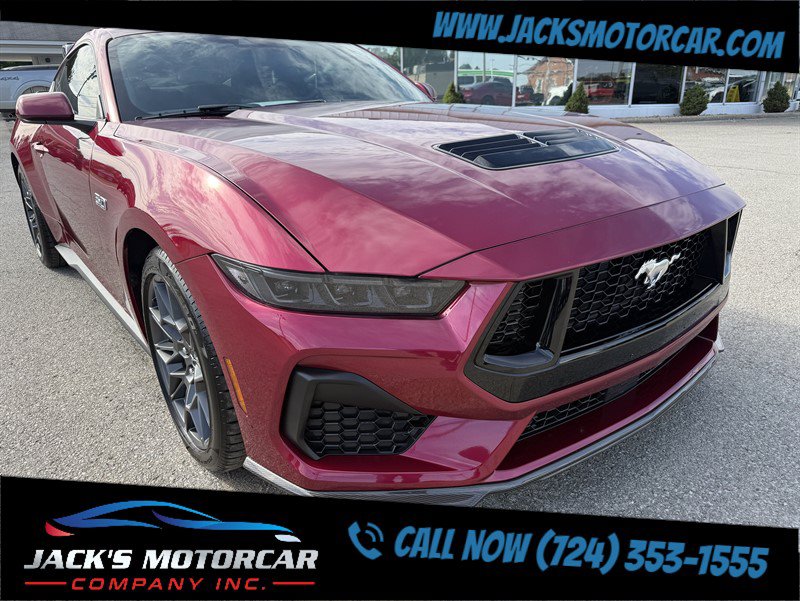 Used 2026 Ford Mustang GT w/ GT Performance Package RWD image 3