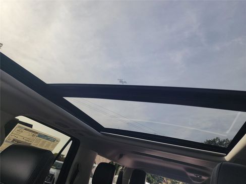 New 2025 Ford Expedition Max Platinum w/ Driver's Package image 19