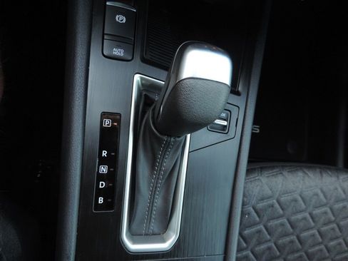 Certified 2025 Nissan Kicks SV image 23