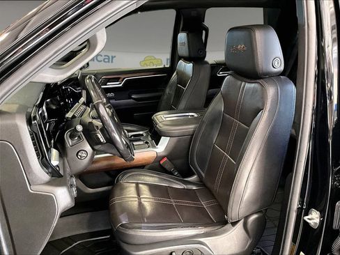 Used 2022 Chevrolet Silverado 1500 High Country w/ High Country Premium Package AWD/4WD image 10