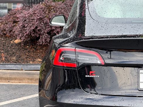 Used 2020 Tesla Model 3 Standard Range Plus RWD image 16