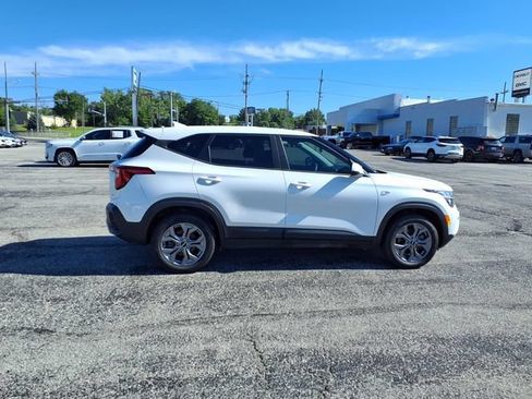 Used 2024 Kia Seltos LX AWD/4WD image 20