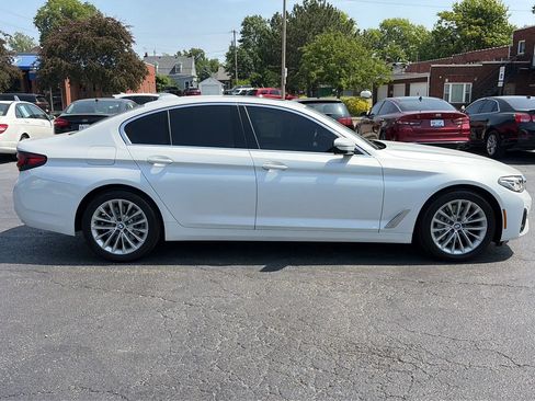 Used 2023 BMW 530i xDrive w/ Premium Package AWD/4WD image 4